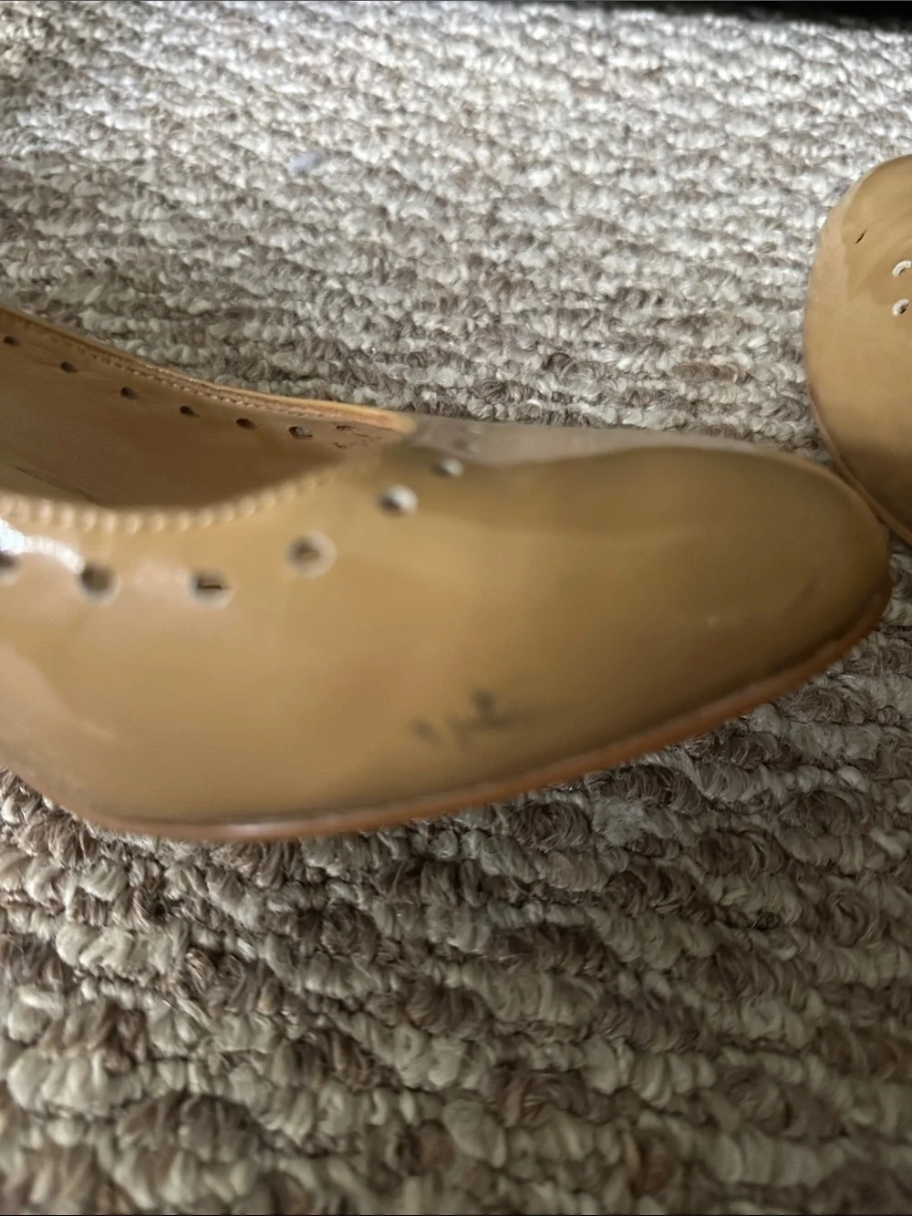 kate spade Tan Nude Patent Leather Round-Toe Pumps 10M